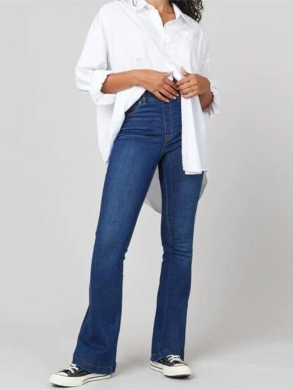 Spanx Flare jeans Pull-on Stretch Casual Boot cut denim medium wash  EUC L